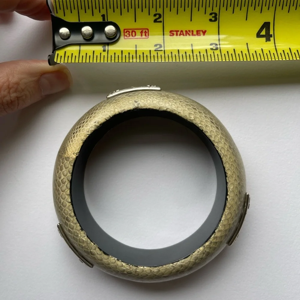 BRIGHTON Bangle Gray Animal Print Silvertone Accents Boho Casual Bracelet - Picture 3 of 4